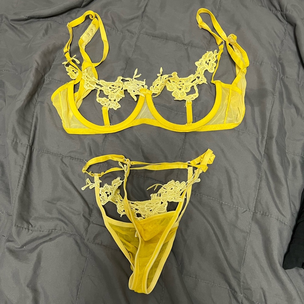 Sexy lingerie set